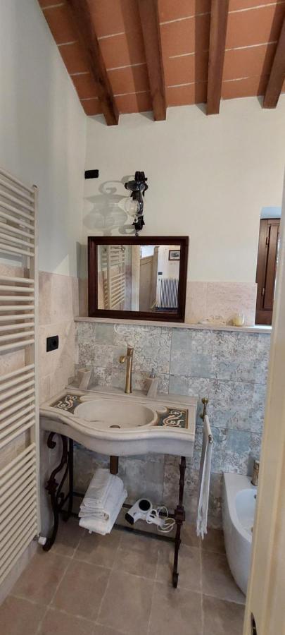 Agriturismo La Scarpaia Farm stay